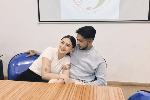 Onadio Leonardo bersama istrinya, Beby Prisillia. Foto: Instagram/ @bebyleonardo