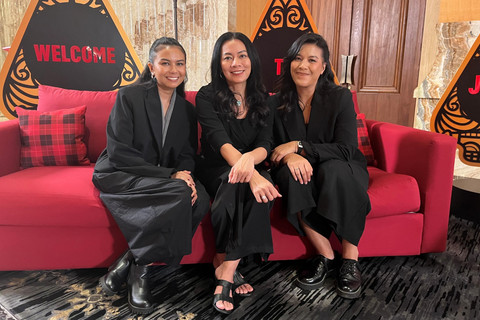 Kamila Andini dan Sabrina Rochelle akan garap karya Dee Lestari jadi series Netflix. Foto: DN. Mustika Sari/kumparan