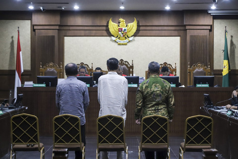 Suasana setelah sidang putusan terhadap tiga hakim terkait kasus 'vonis lepas' korupsi CPO di Pengadilan Tipikor, Jakarta, Rabu (3/12/2025). Foto: Iqbal Firdaus/kumparan