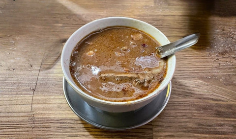 Coto Makassar. Foto: Dokumentasi pribadi.