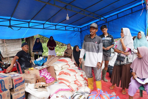 Panitia Natal Nasional 2025 masih terus menyalurkan bantuan untuk warga terdampak banjir dan longsor di Sumatera Barat. Foto: Bakom RI