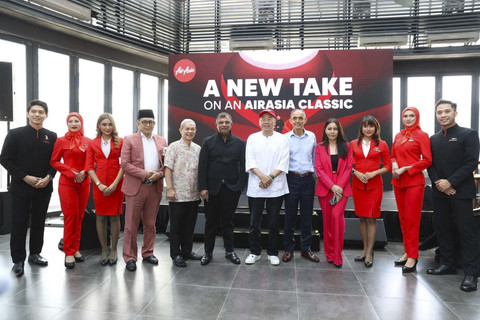  AirAsia perkenalkan kebijakan seragam awak kabin dengan opsi berhijab. Foto: Dok. AirAsia