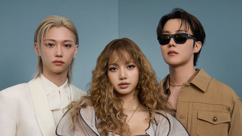 Felix Stray Kids (kiri), Lisa Blackpink (tengah), dan J-Hope BTS (kanan) saat menghadiri pembukaan Louis Vuitton Visionary Journeys Seoul di Seoul, Kamis (4/12/2025). Foto: Instagram/louisvuitton