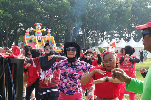 Fun Zumba buka Daihatsu Kumpul Sahabat Malang 2025. Foto: kumparan