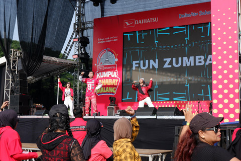 Fun Zumba buka Daihatsu Kumpul Sahabat Malang 2025. Foto: kumparan