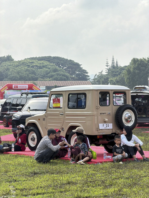 Keseruan acara Daihatsu Kumpul Sahabat Malang 2025 di Lapangan Rampal, Malang, Minggu 7 Desember 2025. Foto: Dok. kumparan