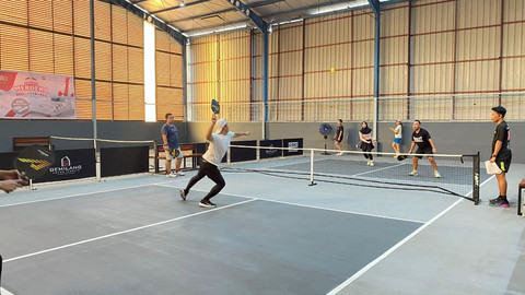 Olahraga Pickle Ball. Foto: Dok. Hi!Pontianak