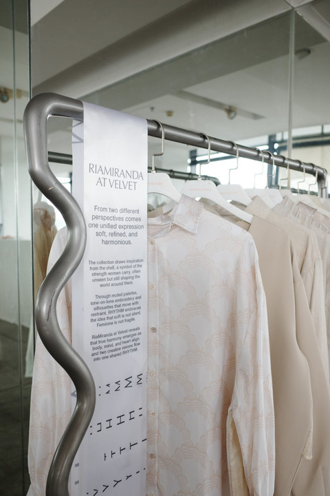 Koleksi Rhythm hasil kolaborasi RiaMiranda dan Shop at Velvet. Foto: RiaMiranda x Shop at Velvet
