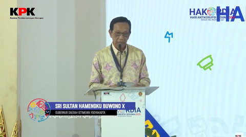 Gubernur DIY Sri Sultan Hamengku Buwono X memberikan sambutan saat menghadiri peringatan Hari Antikorupsi Sedunia (Hakordia) 2025 di Bangsal Kepatihan Pemda DIY, Selasa (9/12/2025). Foto: Youtube/ KPK RI