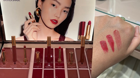 Swatch tiga lipstik #509 Gucci Rosso Ancora dalam formula Rouge de Beauté Brillant, Rouge à Lèvres Liquide Mat, dan Rouge à Lèvres Mat. Foto: Avissa Harness/kumparan