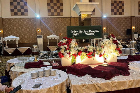 Suasana pernikahan Akmal dan Disty saat makanan katering tak datang karena ditipu WO ByAyu Puspita. Foto: Dok. Istimewa