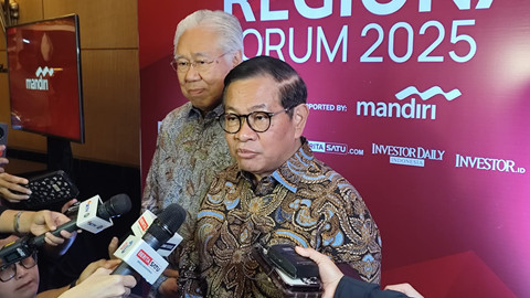 Gubernur DKI Jakarta Pramono Anung menyampaikan perkembangan terkait kebakaran Gedung Terra Drone di Hotel Mulia, Jakarta, Rabu (10/12/2025). Foto: Jonathan Devin/kumparan