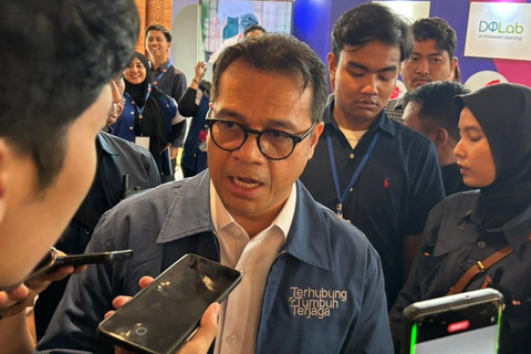 Wamen Komdigi Nezar Patria bicara soal pemulihan jaringan di daerah bencana Aceh-Sumatera di Sopo Del Tower, Jakarta Selatan, Rabu (10/12/2025). Foto: Amira Nada/kumparan