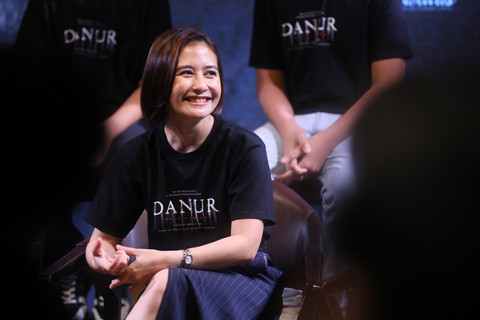 Artis Prilly Latuconsina saat konferensi pers film Danur The Last Chapter di kawasan Kuningan, Jakarta, Rabu, (10/12/2026). Foto: Agus Apriyanto