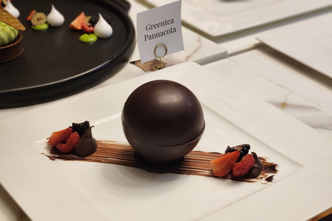 Wyndham Casablanca Jakarta meluncurkan berbagai menu baru yang terinspirasi cita rasa Prancis dan internasional pada Rabu (11/12/2025). Foto: Ela Nurlaela/kumparan