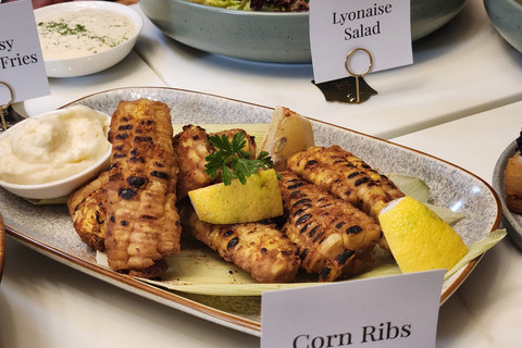 Wyndham Casablanca Jakarta meluncurkan berbagai menu baru yang terinspirasi cita rasa Prancis dan internasional pada Rabu (11/12/2025). Foto: Ela Nurlaela/kumparan