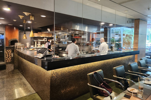 Wyndham Casablanca Jakarta meluncurkan berbagai menu baru yang terinspirasi cita rasa Prancis dan internasional pada Rabu (11/12/2025). Foto: Ela Nurlaela/kumparan