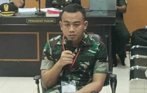 Lettu Infanteri Ahmad Faisal saat mengikuti sidang tuntutan di Pengadilan Militer Kupang, Kamis (11/12). Foto: kumparan