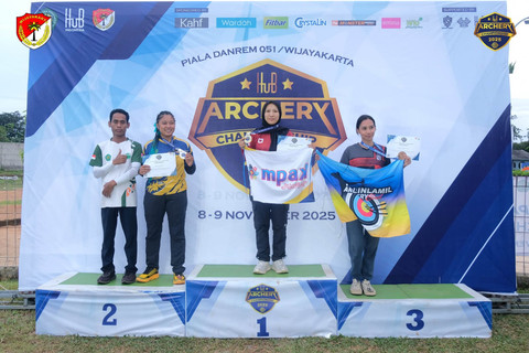 Devi Astrianti, atlet panahan yang bertanding di MilkLife Archery Challenge KEJURNAS Antar Club 2025. Foto: Antika Fahira/kumparan