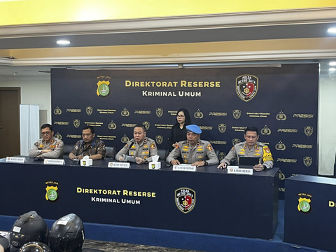 Konferensi Pers terkait kericuhan di Kalibata Raya, Jakarta Selatan di Polda Metro Jaya, Jumat (12/12/2025). Foto: Rayyan Farhansyah/kumparan
