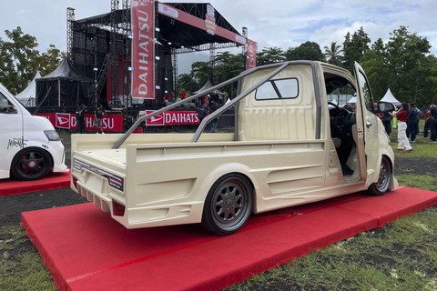 Suasana pembukaan Daihatsu Kumpul Sahabat Bitung 2025, Sulawesi Utara, Sabtu (13/12/2025).  Foto: Sena Pratama/kumparan