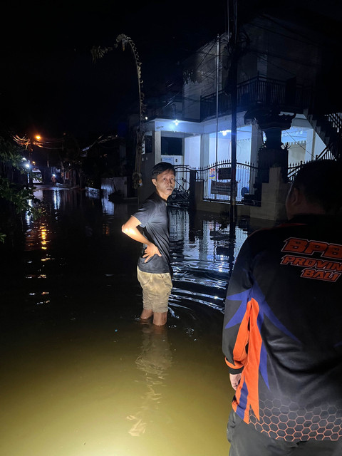 Banjir melanda wilayah Bali pada Sabtu (13/12/2025) dini hari. Foto: Dok. BPBD Bali
