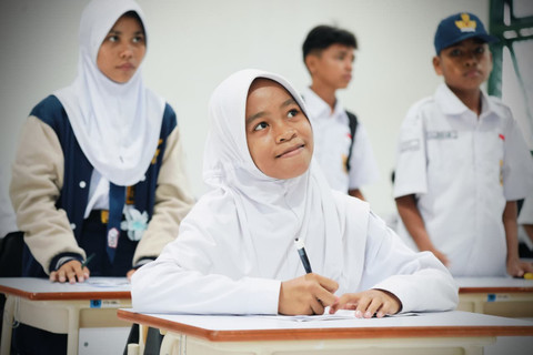 Jannatul Zahra Umamit, siswi Sekolah Rakyat Menengah Pertama (SRMP) 26 Ternate.   Foto: Biro Humas Kemensos/ Bayu Aprianto