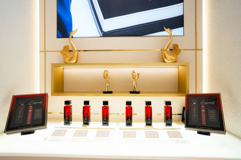 Grand opening store Mandalika Perfume di Lippo Mall Kemang. Foto: Mandalika Perfume