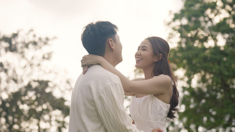 Ilustrasi pasangan. Foto: Chay_Tee/Shutterstock