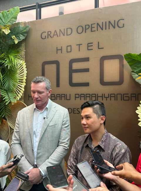 CEO Archipelago John Flood dan Director CV. Bangun Lestari Parahyangan, Felix Setiawan. Foto: Caroline Pramantie/kumparan