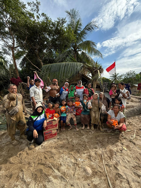 Relawan Pertamina berhasil menembus Kampung Sunting yang terisolasi.