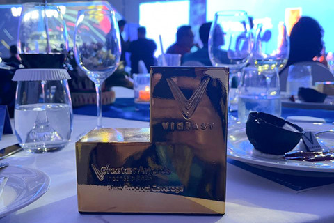 kumparan mendapat penghargaan Best Product Coverage di VinFast Creator Awards 2025. Foto: Fitra Andrianto/kumparan