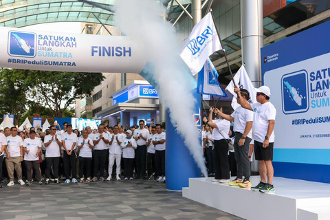 BRI gelar jalan sehat lewat kegiatan bertajuk 