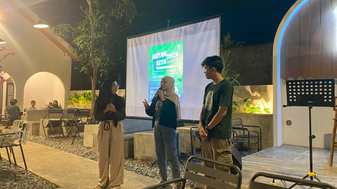 Yayasan Alam Sehat Lestari (ASRI) menggelar kegiatan 'Hutan Jaga Kita' di 1918 Coffee & Space, Pontianak pada Minggu malam, 21 Desember 2025. Foto: Alycia Tracy Nabila/Hi!Pontianak
