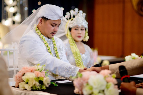 Pernikahan Boiyen dan Suami. Foto: Instagram/@boiyenpesek