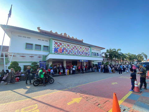 Stasiun kereta api Tanjung Karang. |Foto: Sinta Yuliana/Lampung Geh