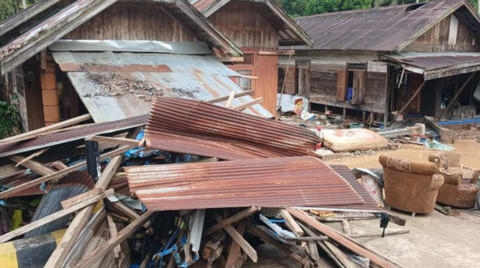 Kondisi rumah rusak di Kabupaten Balangan akibat diterjang banjir bandang. Foto: Dok. BPBD Balangan