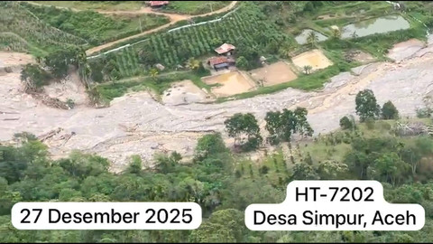 Penampakan dari udara saat helikopter dikerahkan untuk kirim bantuan ribuan ton beras dan logistik ke titik lokasi terisolir di Aceh. Foto: Dok. Istimewa