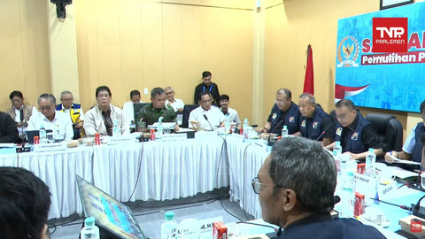 Pimpinan DPR menggelar rapat koordinasi satuan tugas (Satgas) pemulihan pascabencana Sumatera dengan kementerian dan kepala daerah pada Selasa (30/12/2025). Foto: Youtube/ TVR Parlemen