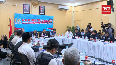 Pimpinan DPR menggelar rapat koordinasi satuan tugas (Satgas) pemulihan pascabencana Sumatera dengan kementerian dan kepala daerah pada Selasa (30/12/2025). Foto: Youtube/ TVR Parlemen