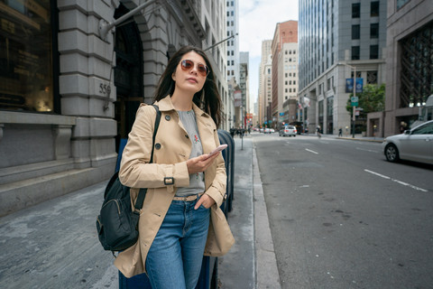 Ilustrasi Saku Baju. Foto: PR Image Factory/Shutterstock