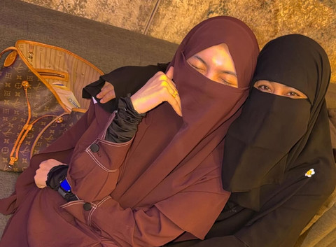 Wardatina Mawa dan Umi Pipik. Foto: Instagram _umi_pipik_