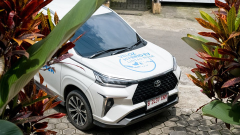 Perjalanan Toyota Veloz Hybrid EV Lintas Nusa sejauh 826 kilometer dari Bromo hingga Yogyakarta. Foto: Gesit Prayogi/kumparan