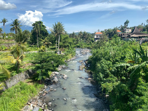 (Sungai Kecil di Desa Ujung Hyang, Kab Karangasem. Sumber: Dokumentasi Pribadi)