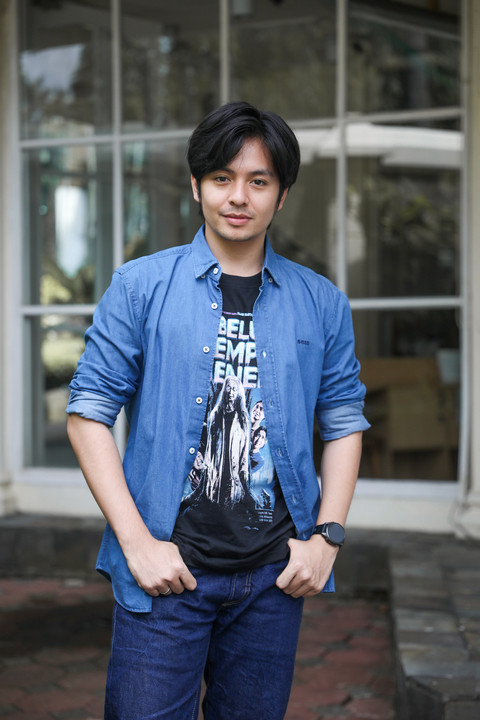 Aktor Indonesi, Angga Yunanda, berkunjung ke kumparan, Jakarta, Selasa (6/1). Foto: Aditia Noviansyah/kumparan