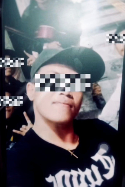 Salah satu terduga pelaku pengeroyokan sepasang suami istri yang ditangkap oleh Tim Prabu 2 di Kota Bandung. Foto: Dok. prabu.lodaya.presisi/Instagram