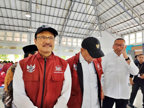Mensos, Gus Ipul tinjau persiapan peresmian Program Sekolah Rakyat di Sekolah Rakyat Terpadu (SRT) 9 Banjarbaru, Kalimantan Selatan, Minggu (11/1/2026). Foto: Luthfi Humam/kumparan