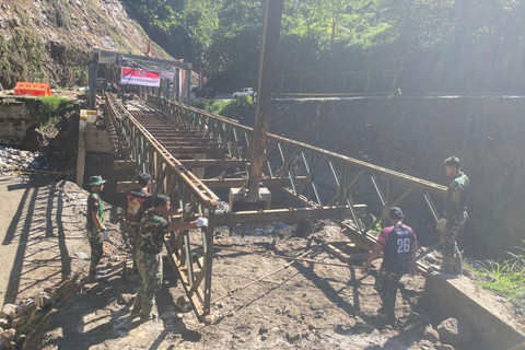 Progres pembangunan jembatan bailey di Provinsi Aceh.  Foto: Bakom RI
