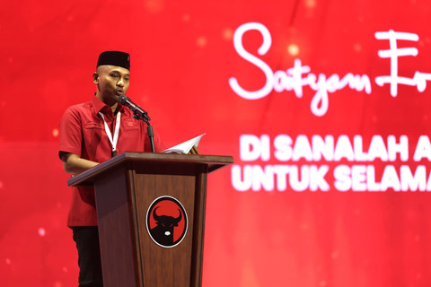 Ketua DPD PDIP Aceh, Jamaluddin Idham saat membacakan hasil Rakernas I PDIP Tahun 2026 di Beach City International Stadium Ancol, Jakarta Utara pada Senin (12/1). Foto: Dok. PDIP