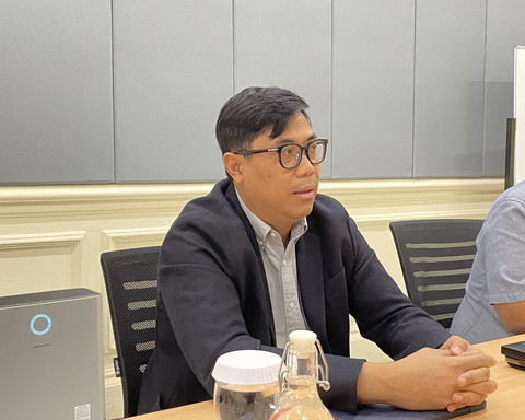 Managing Director of Kia Sales Indonesia, Bayu Riyanto di kantor kumparan Pasar Minggu, Jakarta, (12/1/2026). Foto: Sena Pratama/kumparan